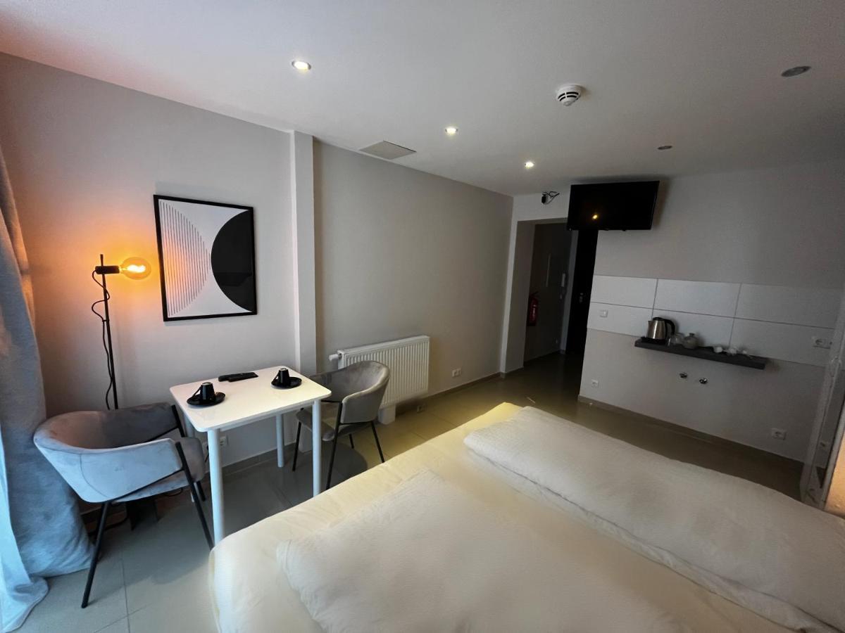 Mala Me Hotel